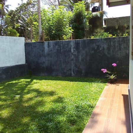 Hotel Surf Bay House Dikwella Sur Exterior foto